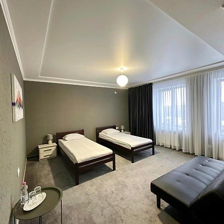 Garden Hall Тернополь Экстерьер фото
