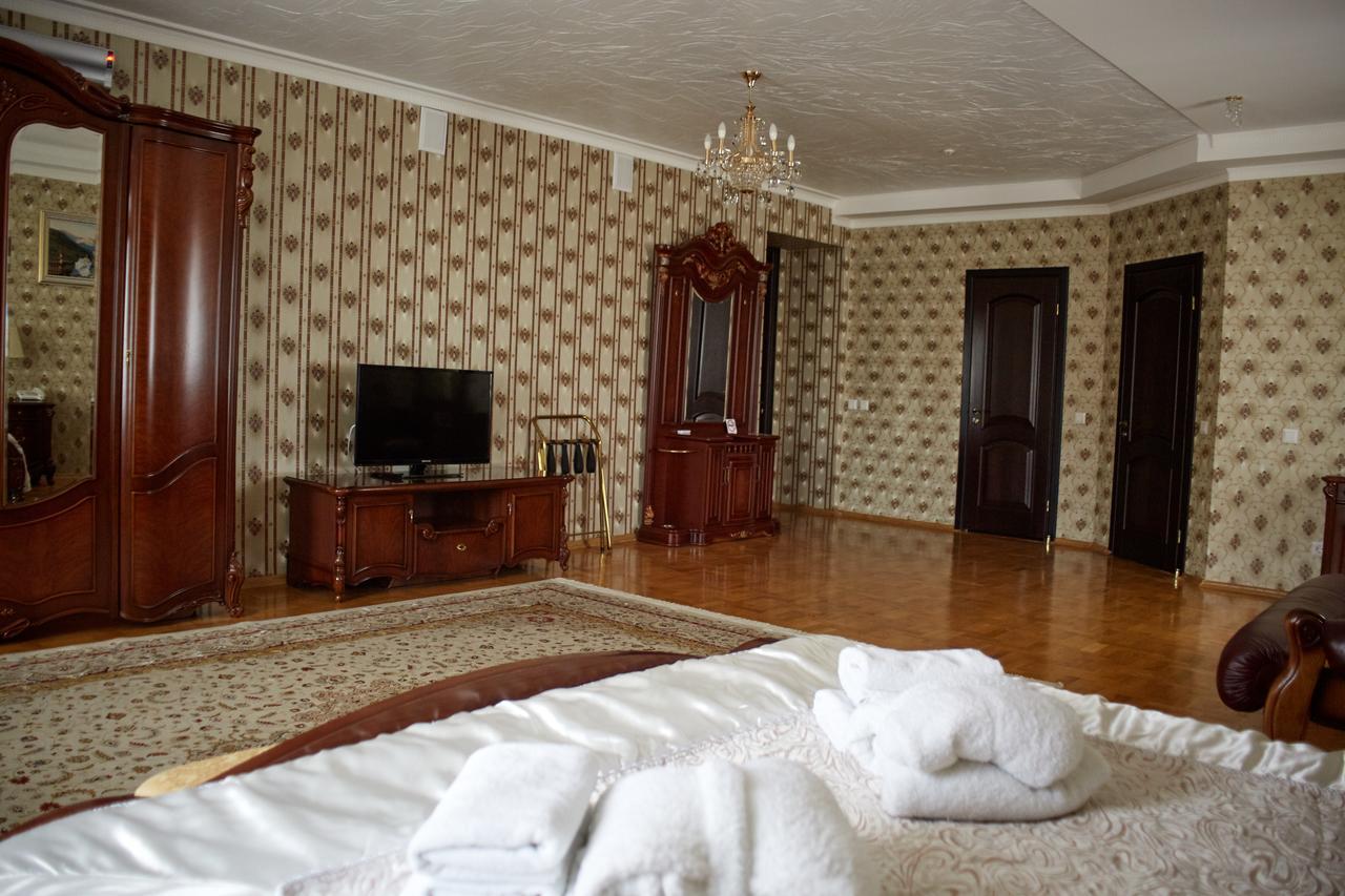 Garden Hall Тернополь Экстерьер фото