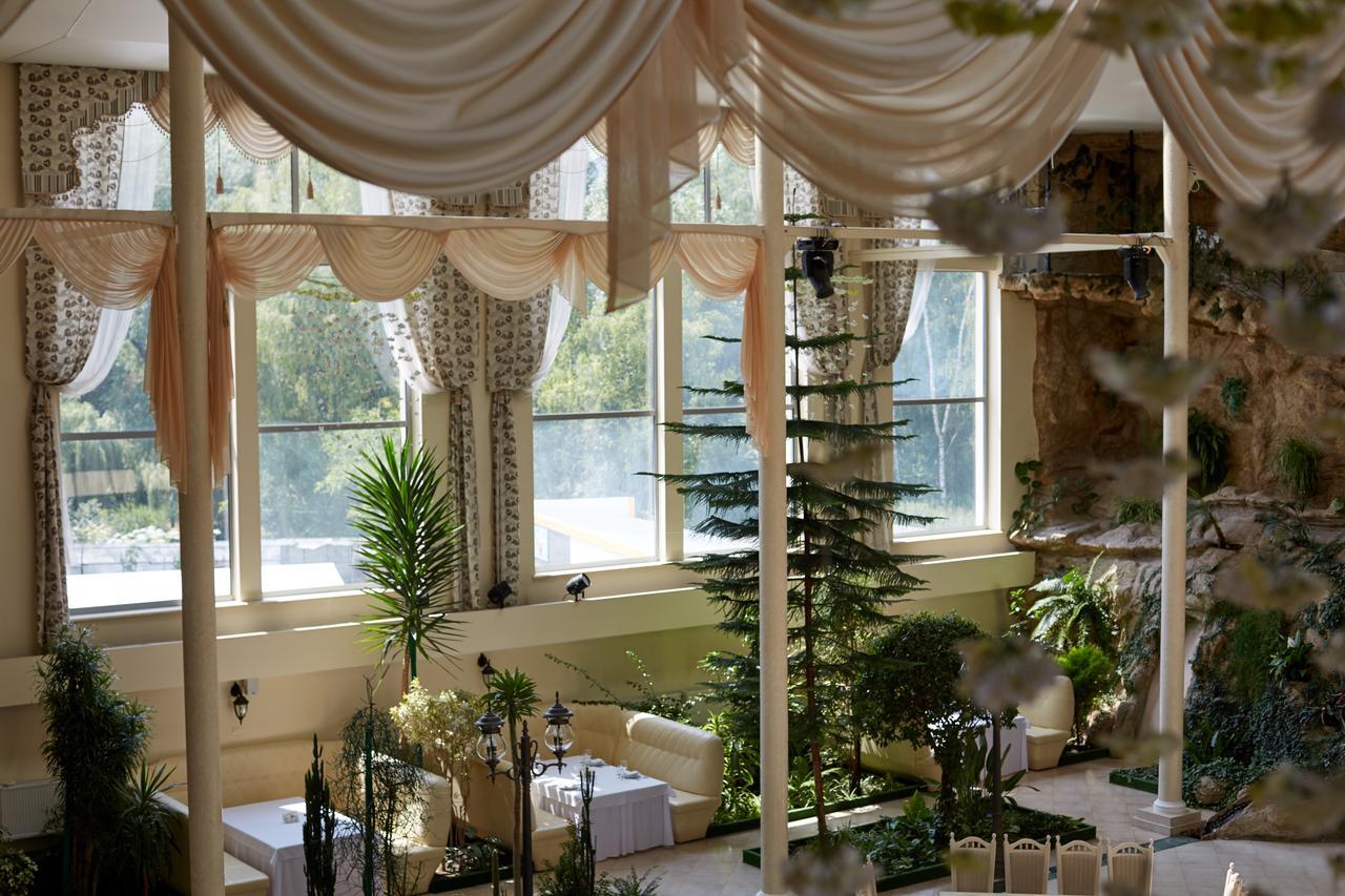 Garden Hall Тернополь Экстерьер фото
