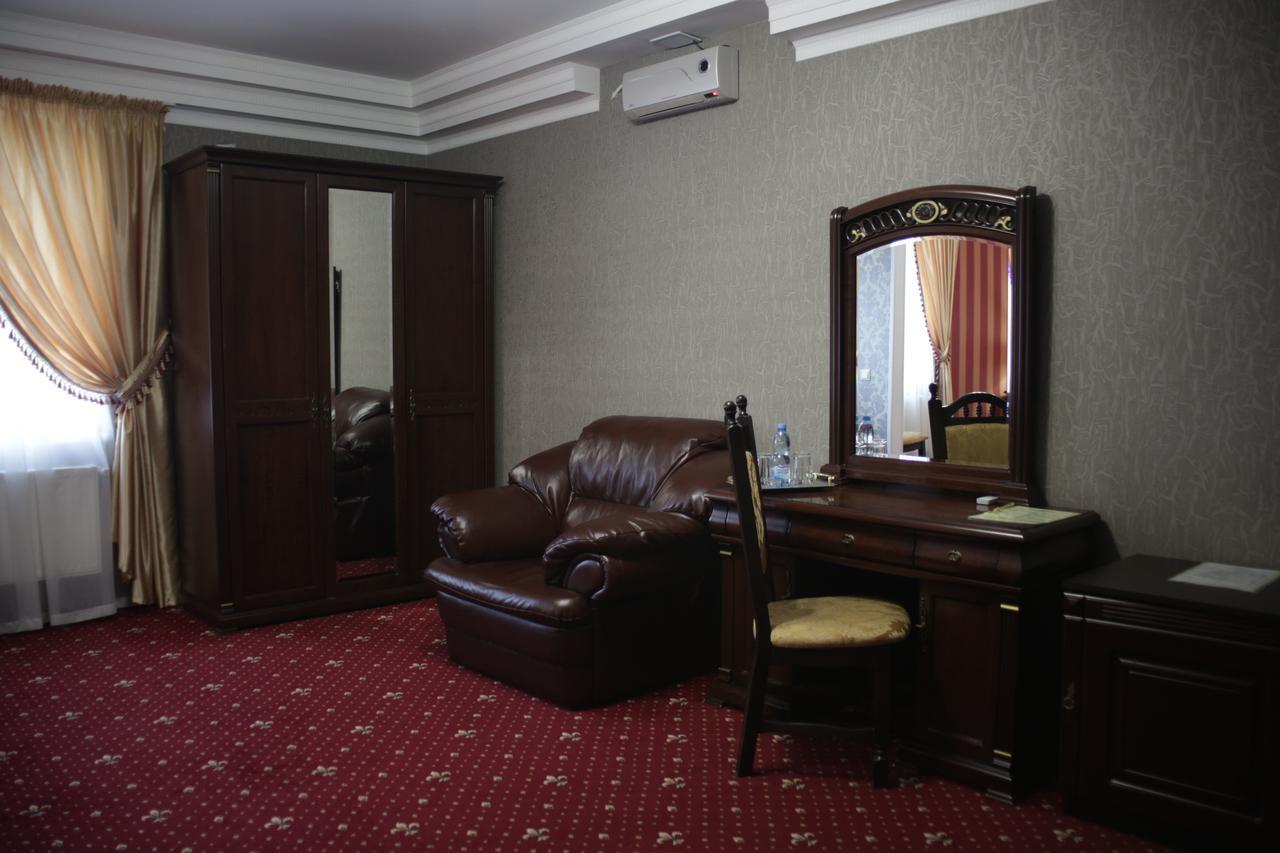 Garden Hall Тернополь Экстерьер фото